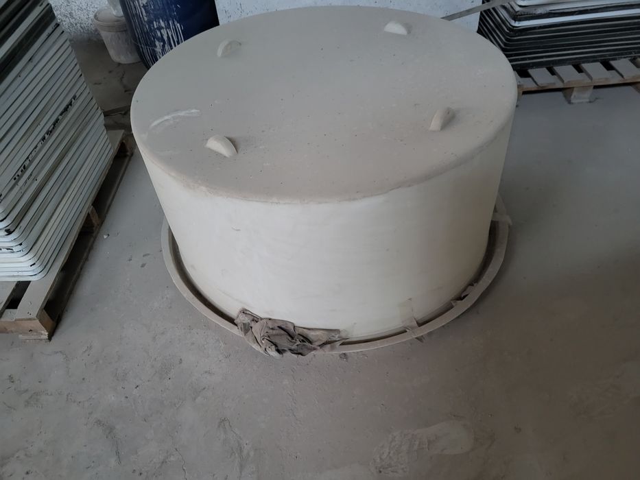 Продаются пластмассы ёмкости 550 и 700 литров