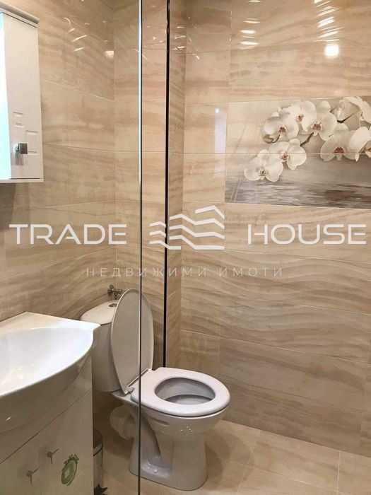 Дава се под наем Двустаен апартамент в Пловдив, Център - 80 кв.м за 484.5 € - Снимка #3