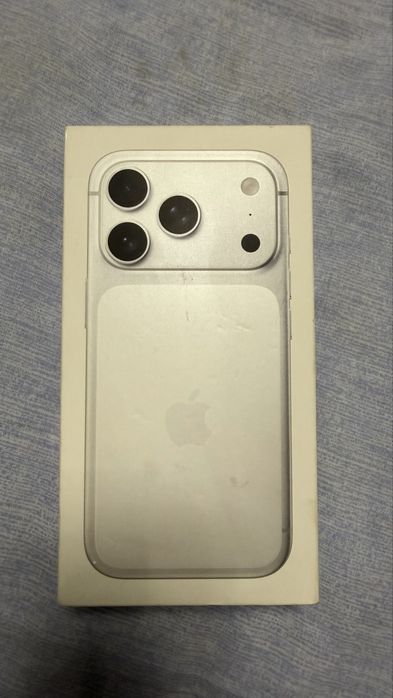 Iphone 17 pro silver