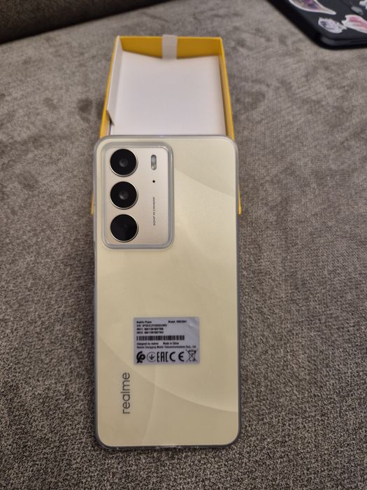 REALME с гарантией