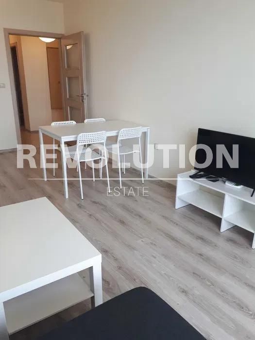 Дава се под наем Двустаен апартамент в Варна, Аспарухово - 80 кв.м за 600 € - Снимка #2