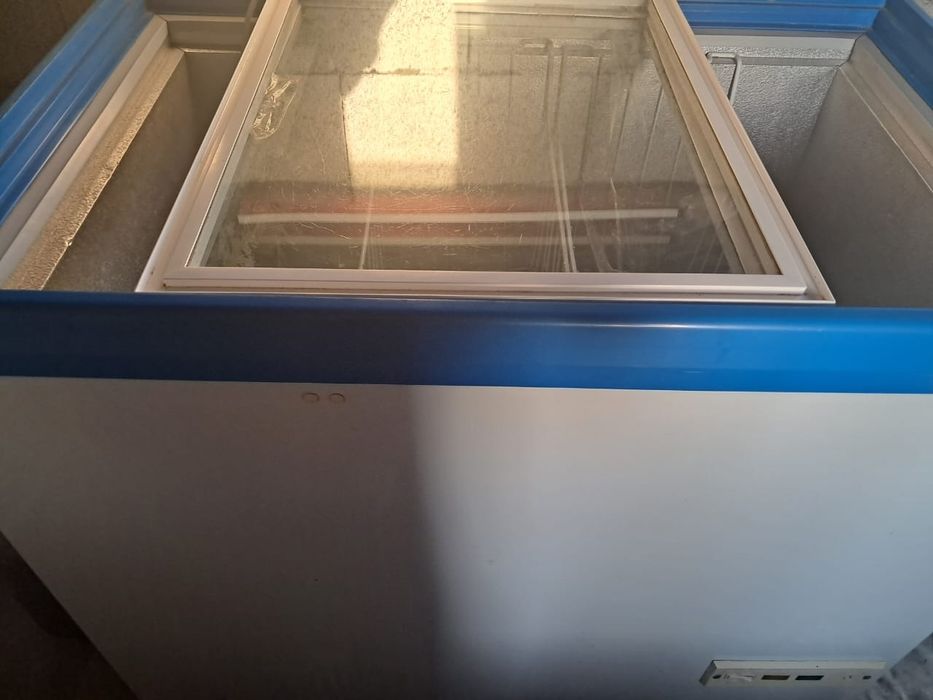 Морозильник продам