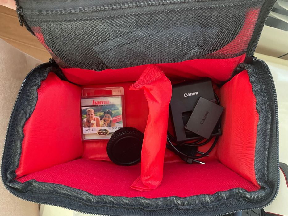 CANON EOS 4000D + Пълна комплектна чанта