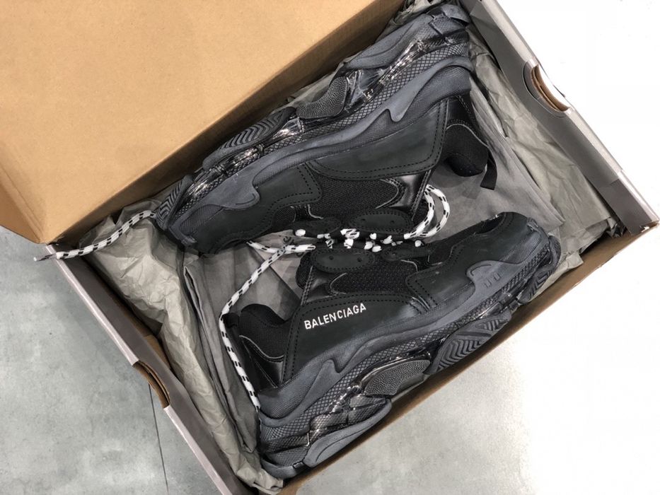 Balenciaga Triple S marimea 42
