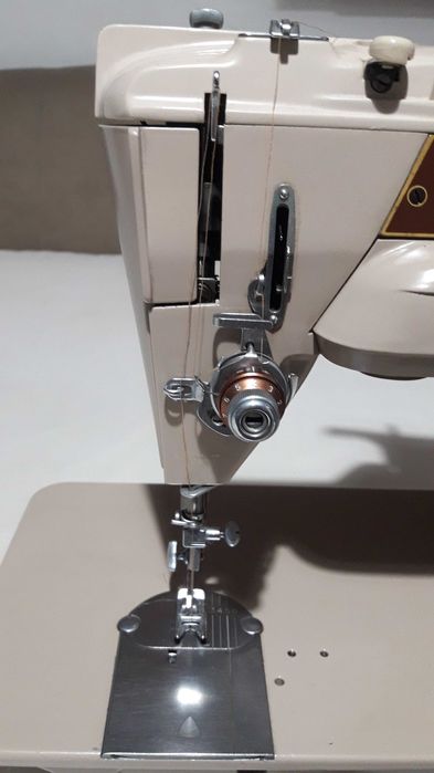 електрическа шевна машина  Сингер  401  G  13