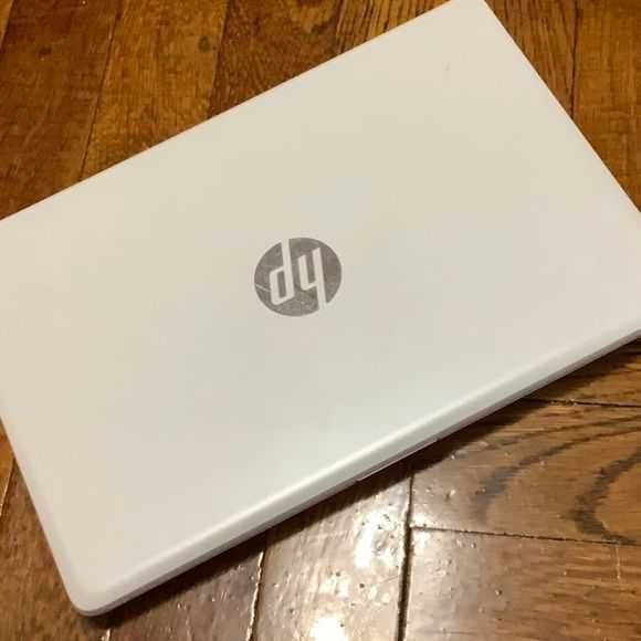 HP Laptop 15s Core i7-1255U