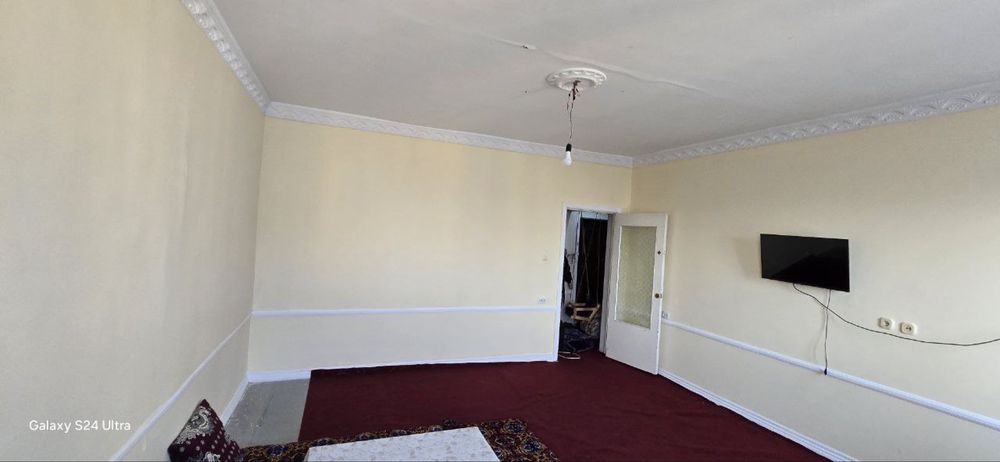 Kvartira sotiladi  31 kvartil 3 xona  srochna sotiladi