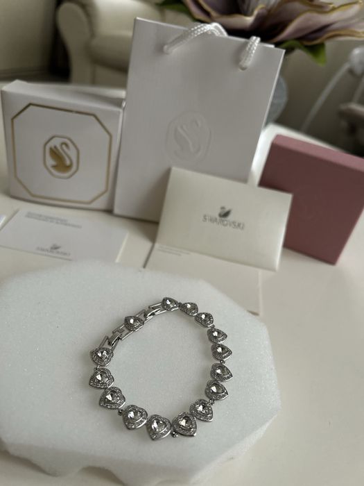 Brata Swarovski hearts