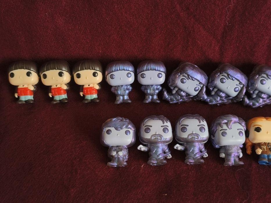 Stranger things kinder joy фигурки