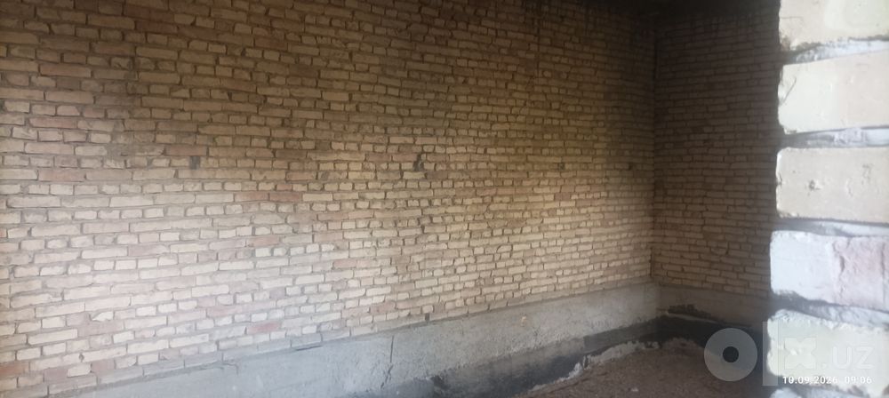 Участка срочна сотилади