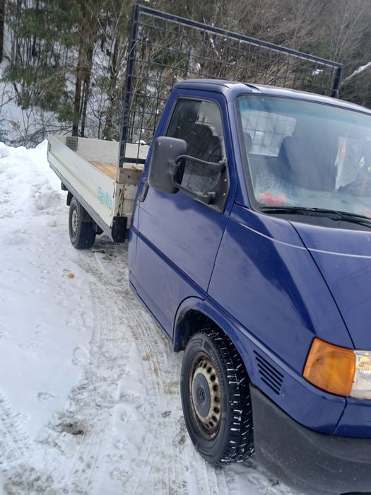 Vind volwagen t4 an 2000 se află în stare foarte bună