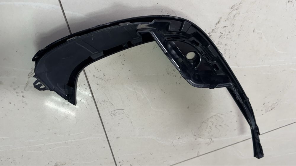 Лайсна за предна броня Amg Gt x290 оригинална лява и дясна