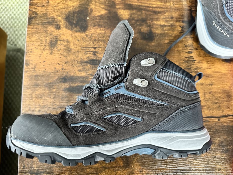 Bocanci, incaltaminte trekking drumetie quechua mh100