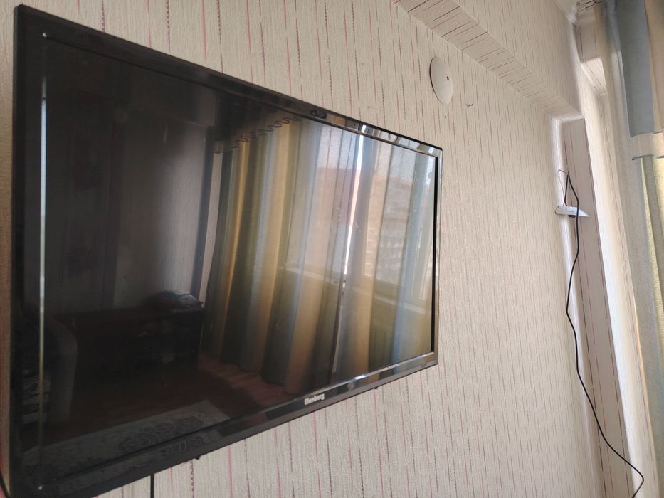 Телевизор Elenberg на запчасти