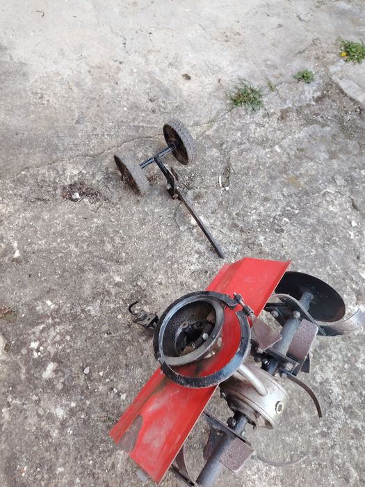 Продавам Мотоколтиватор(мотофреза) Briggs and Stratton