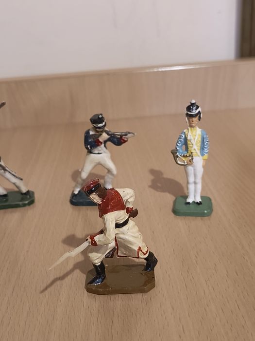 Стари колекционерски фигурки - 60 лв обща цена