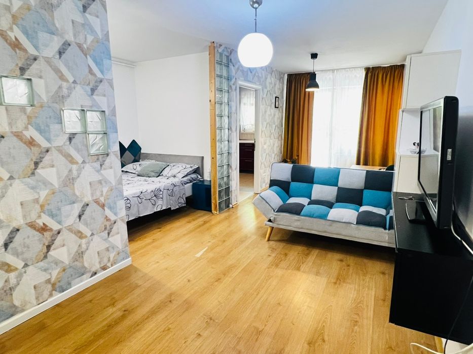 Garsoniera tip studio (cu antecamera)