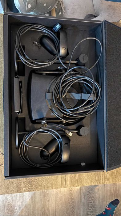 Oculus Rift CV1 folosit maxim 10h