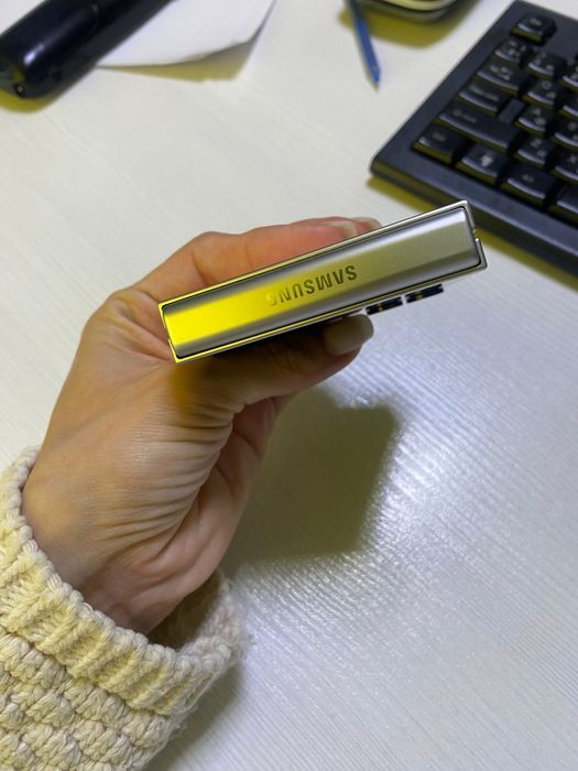 Samsung Galaxy Z Flip7 FE