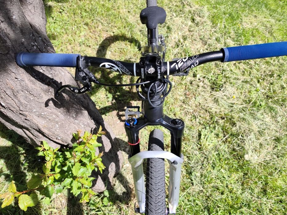 Bicicleta Dirt Jumper NS Decade 2024