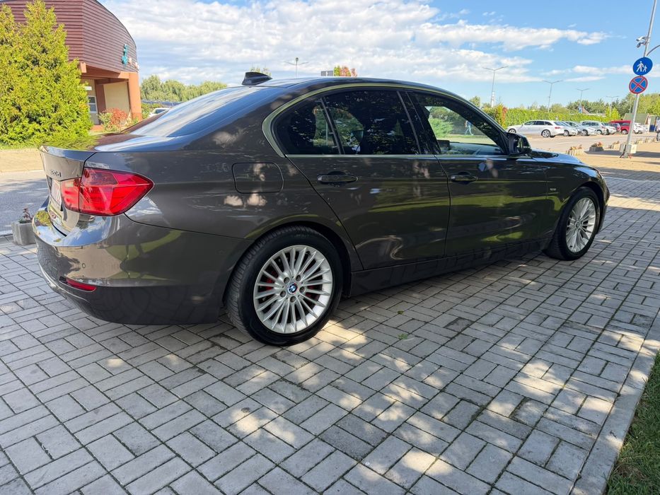 BMW  seria 3 , 2012