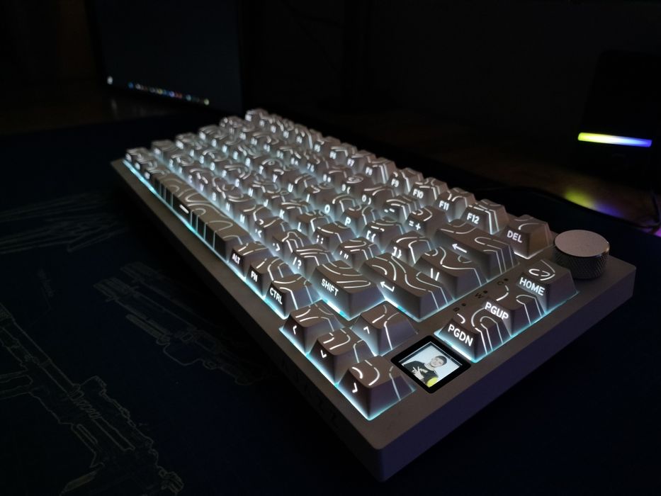 Продам клавиатуру Ajazz AK820 pro