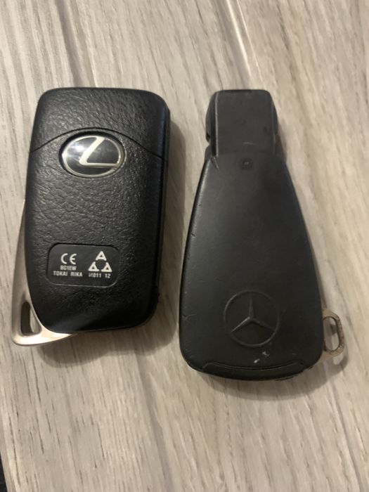 Ключ Lexus Mercedes Benz 210