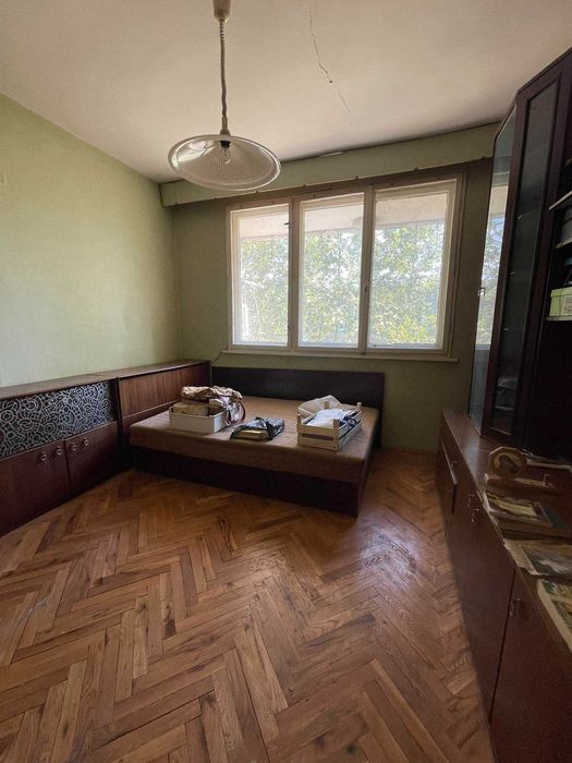 Продава се Четиристаен апартамент в Търговище, Център - 95 кв.м за 838 €/кв.м - Снимка #1