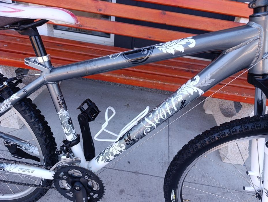 Алуминиев велосипед SCOTT Contessa 26/M
Велосипедът е в отлично технич