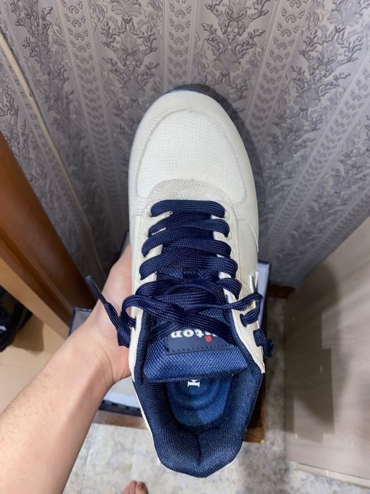 Кроссовки мужская новая