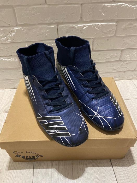 Сороконожки для футбола продам