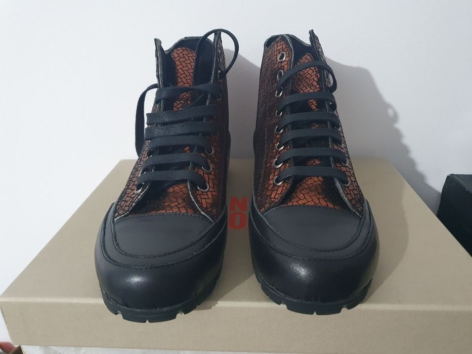 Дизайнерски обувки Candice Cooper