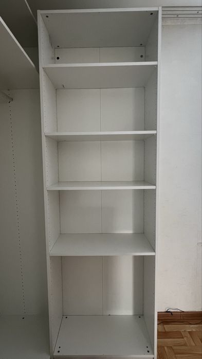 Шкаф с гардеробной с полками