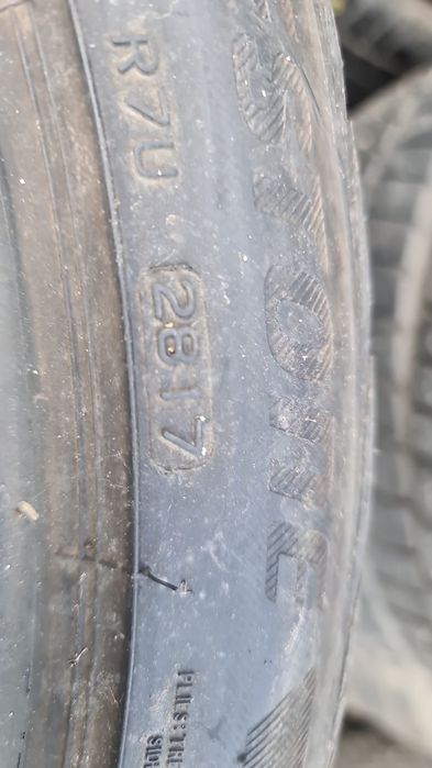 215 45 20 Bridgestone BMW I8 Megane 2017 2 anvelope iarna