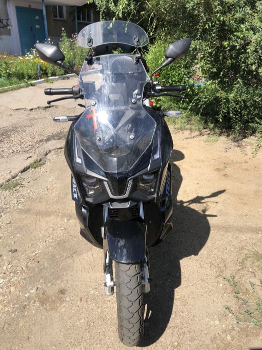 Продам скутер ADV 180 куб