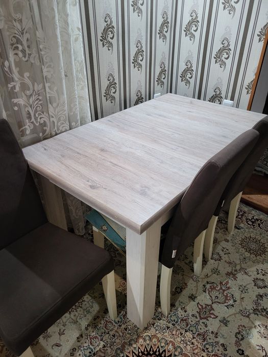 Продам стол со стульями