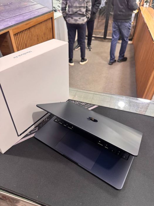 Apple Macbook Air M2 SSD 512GB ОЗУ 8GB Retina 99 yomkis ideal