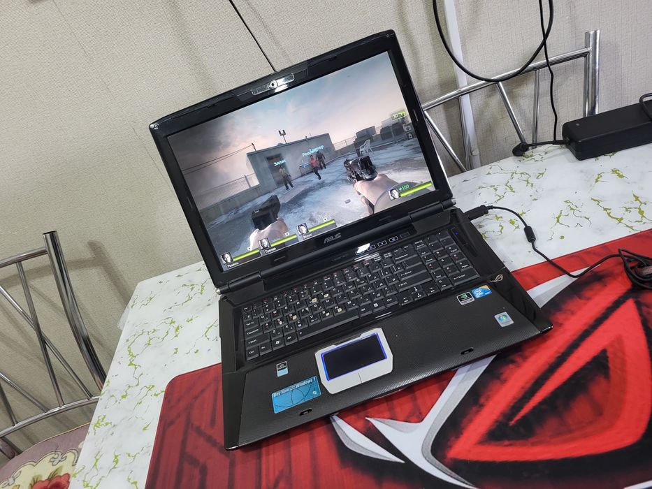 Asus RoG игровой ноутбук
