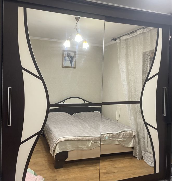 Продам шкаф купе и комод