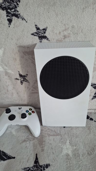 Vând xbox serie s