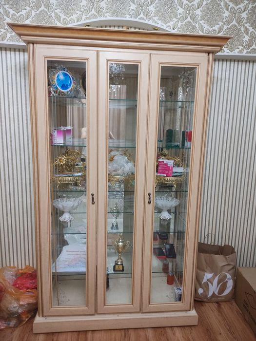 Сервант для посуды