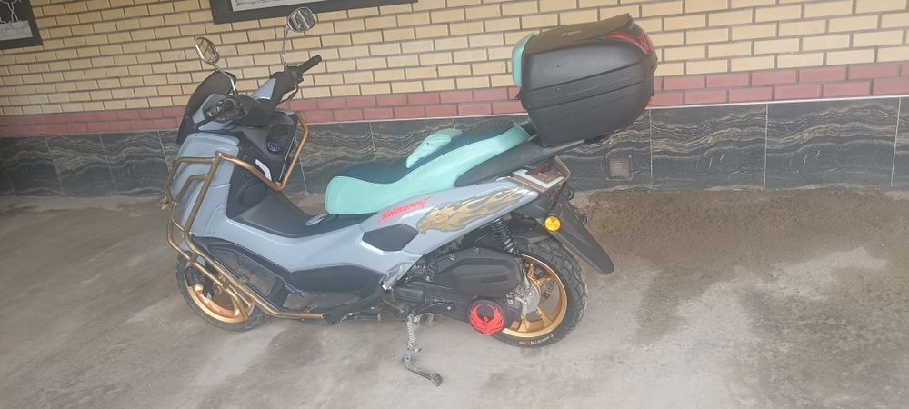 Skuter N max 150cc