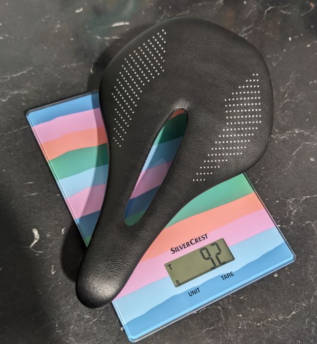 Vând șa carbon elitaone cursieră