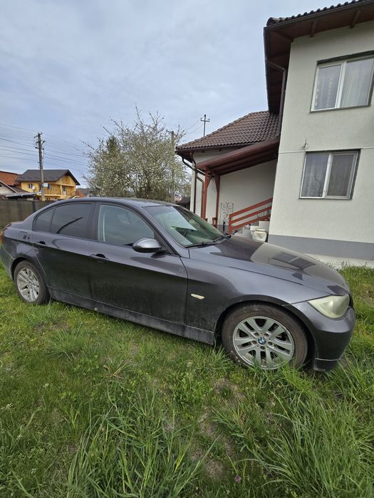 Vand BMW e90 sau schimb cu Logan
