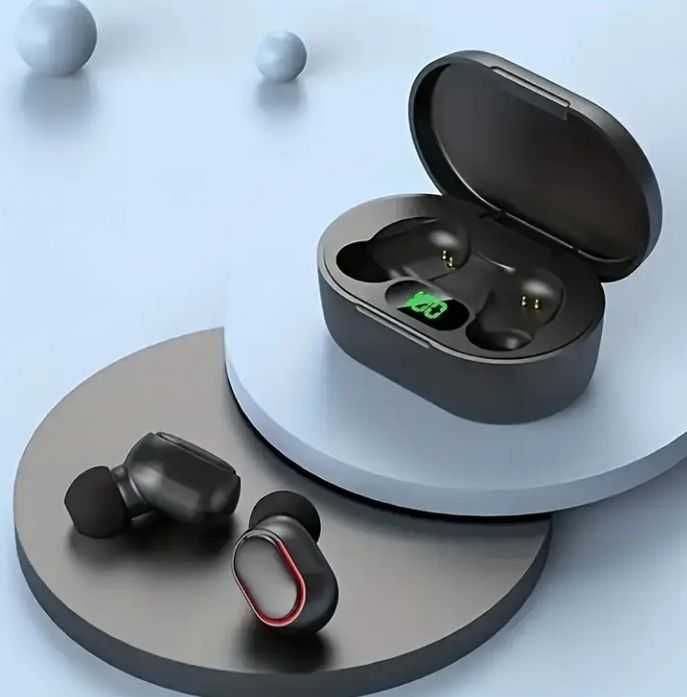 Безжични слушалки с докосване и LED дисплей