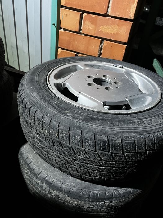 Продам диски r15 размер срочно