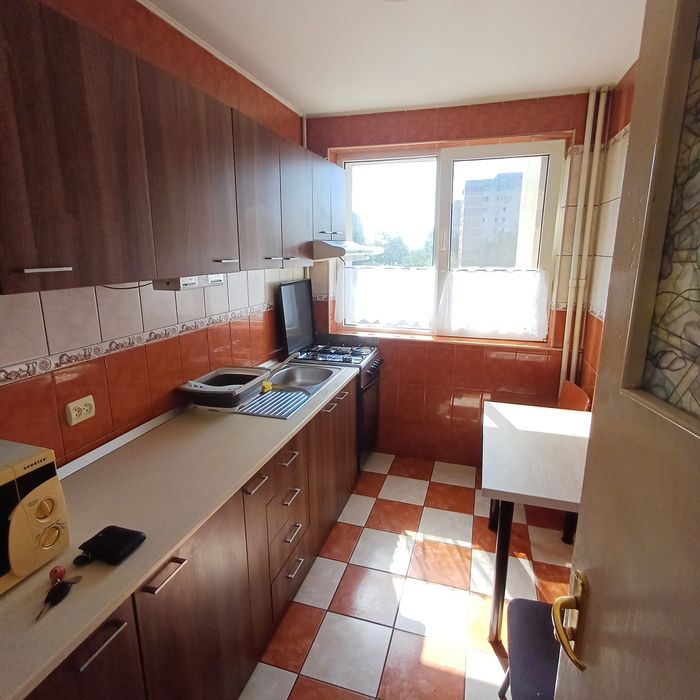 Inchiriez apartament 2 camere
