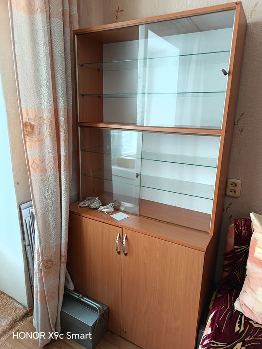 Диван, шкаф, стул отдам бесплатно