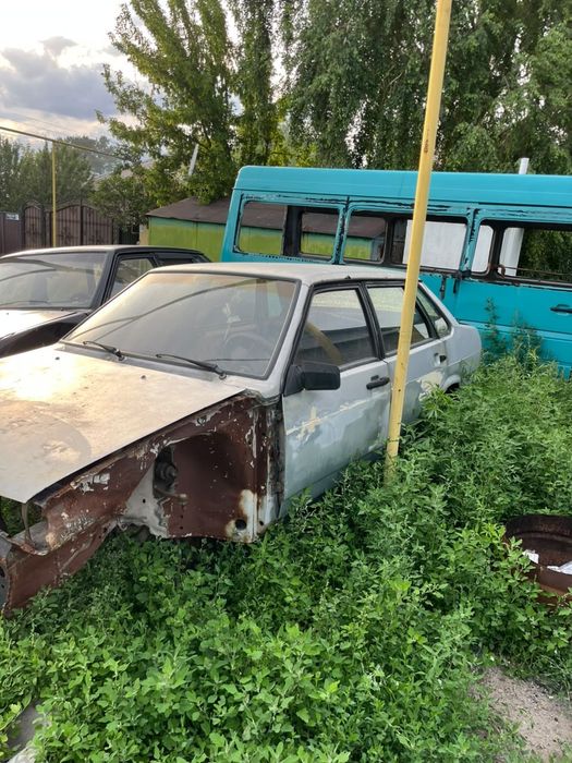 Продам ваз 21099 по запчастям
