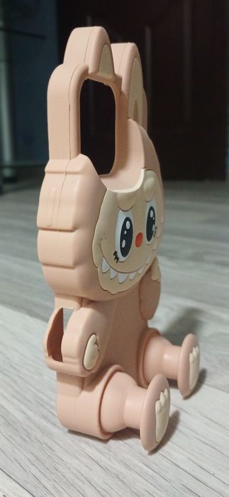 Чехол Labubu для Phone 16 Pro Max